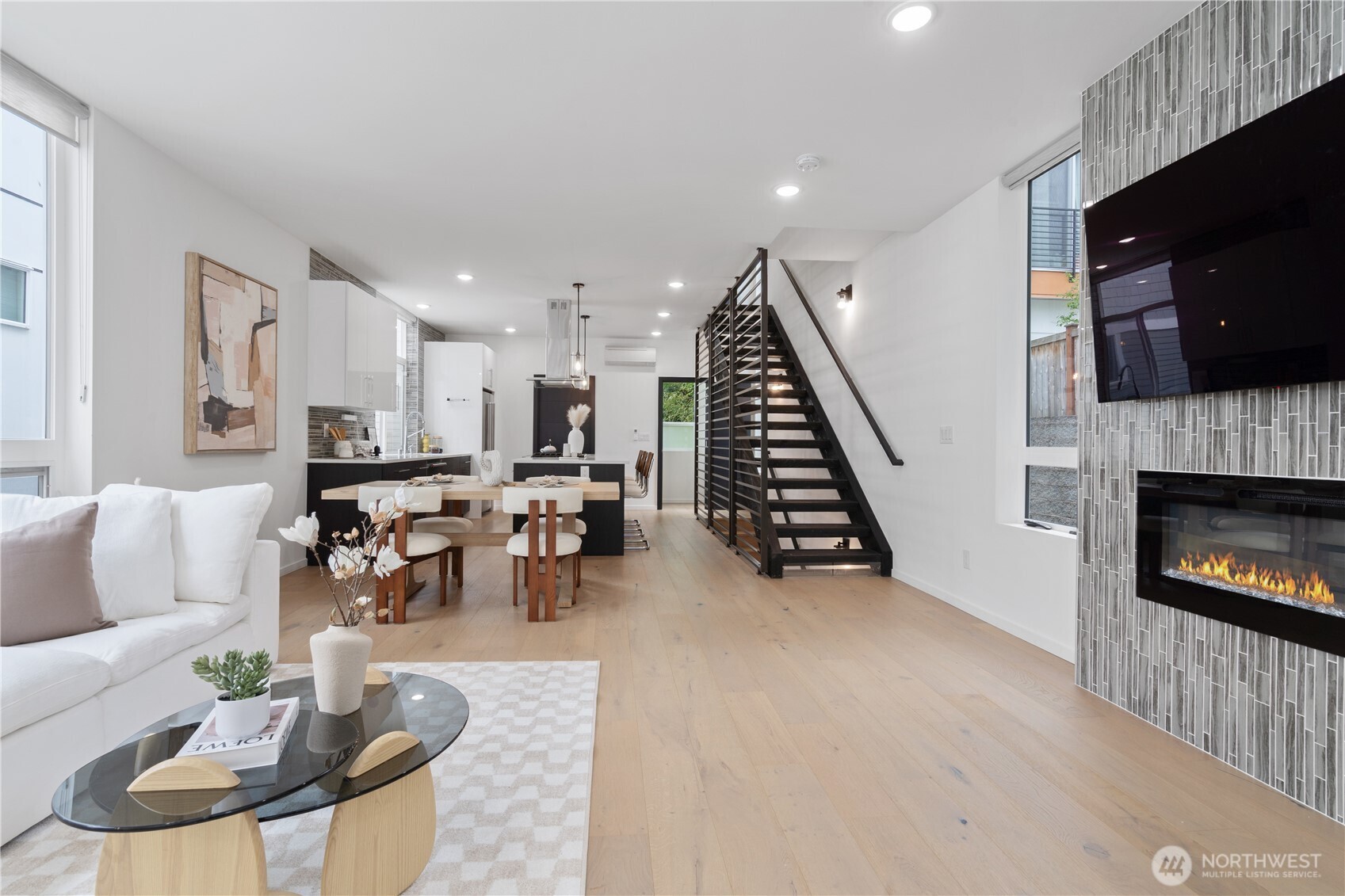 8613 23rd Avenue NE #B, Seattle, WA 98115