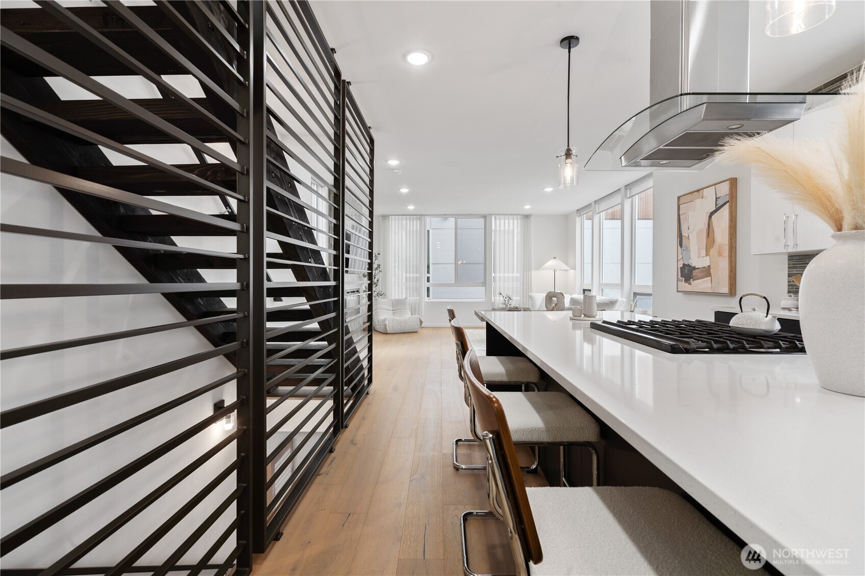 8613 23rd Avenue NE #B, Seattle, WA 98115