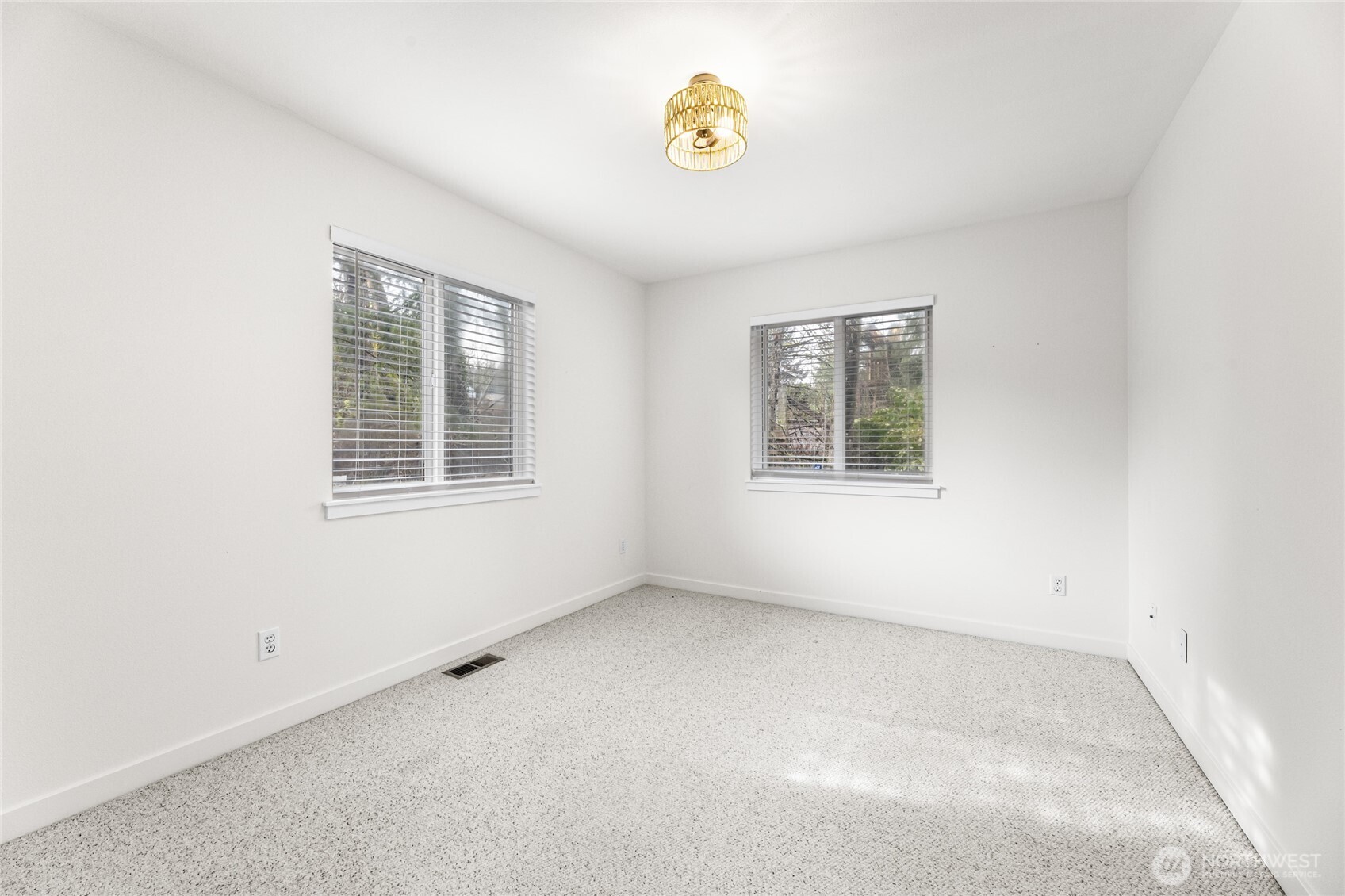 1110 15th Avenue SW, Puyallup, WA 98371