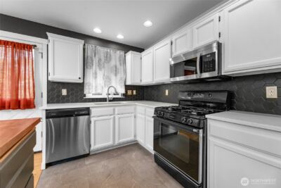 1110 15th Avenue SW, Puyallup, WA 98371 - Photo 9