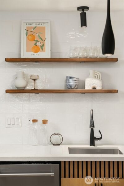 3105 S Hudson St , Seattle, WA 98108 - Photo 9