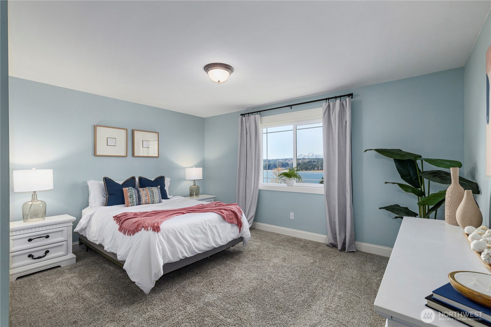 31 E Cove View Drive , Belfair, WA 98528-9508