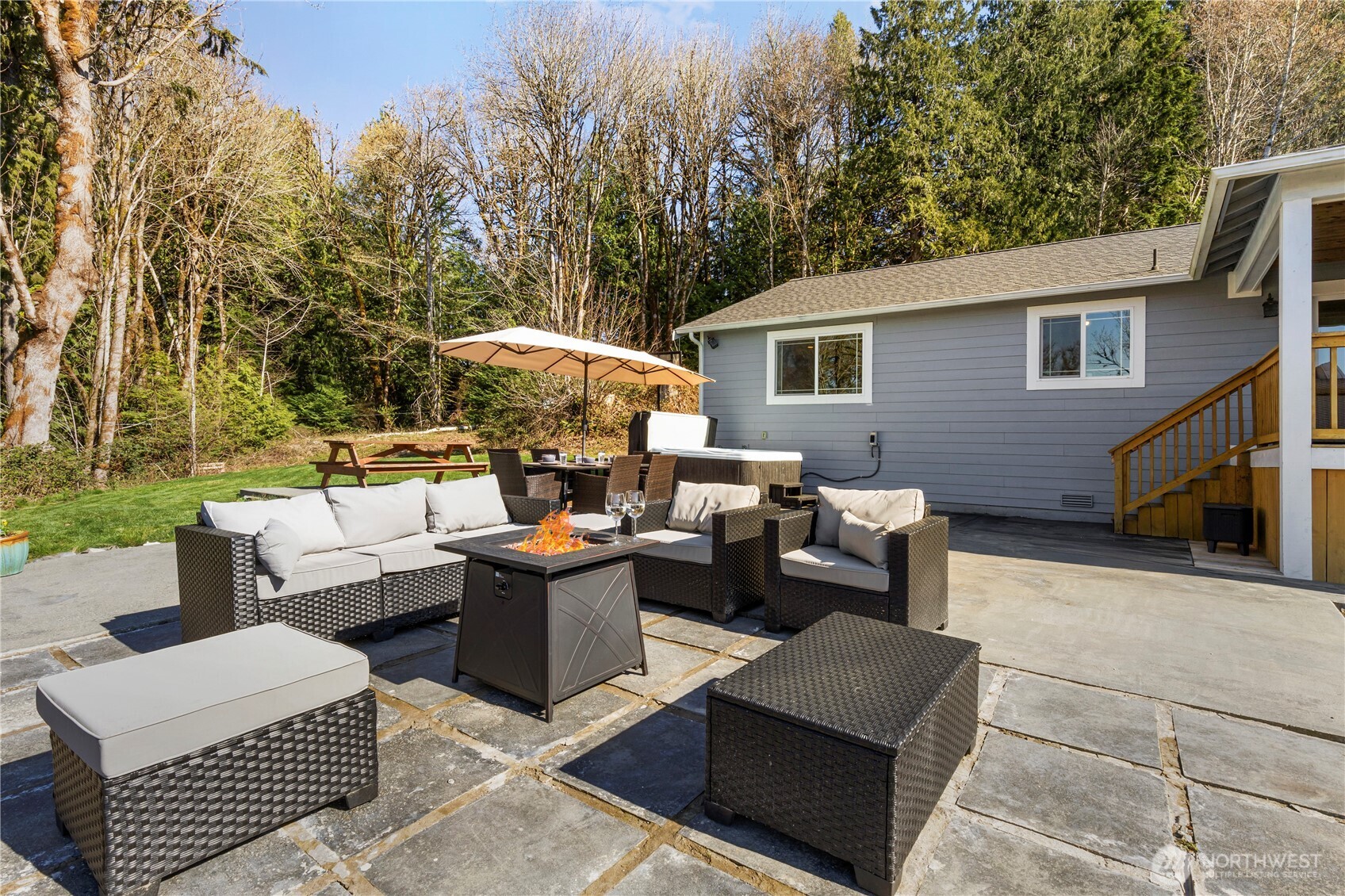 31 E Cove View Drive , Belfair, WA 98528-9508