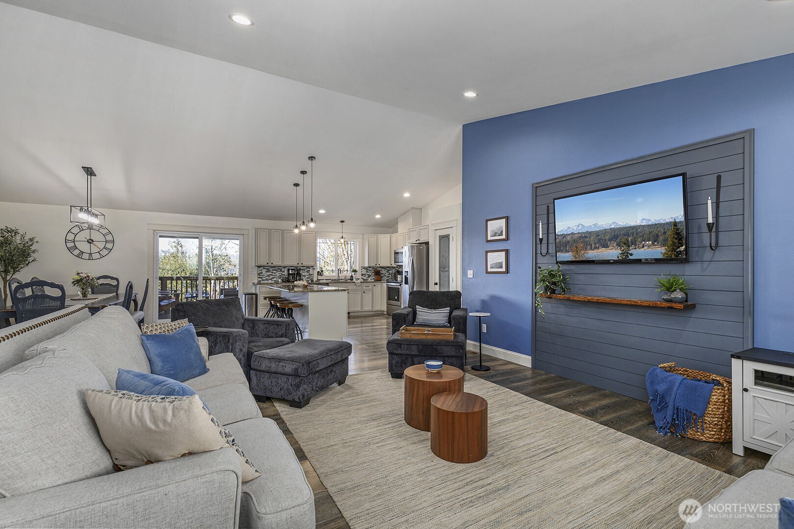 31 E Cove View Drive , Belfair, WA 98528-9508