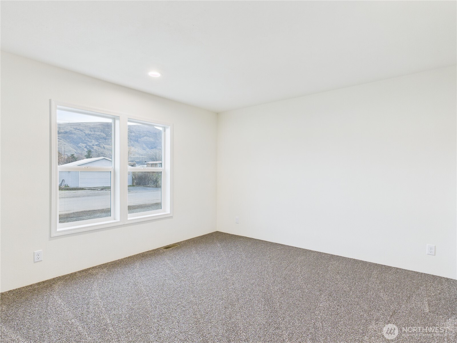 401 2nd Street SW, Rock Island, WA 98850