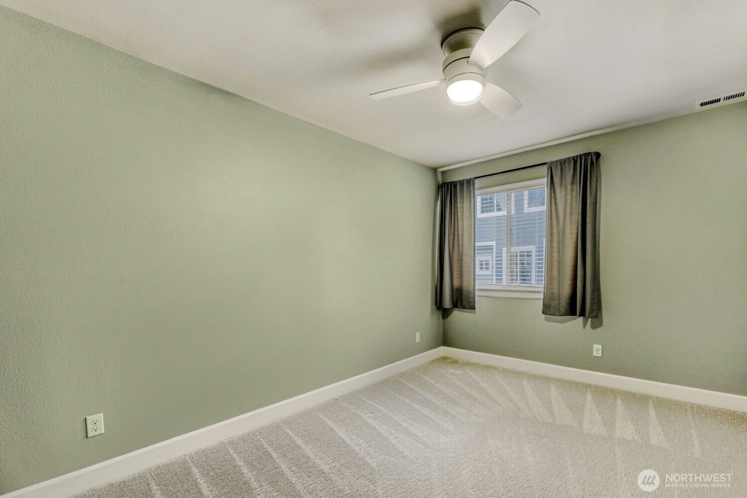 14513 15th Park W #A, Lynnwood, WA 98087