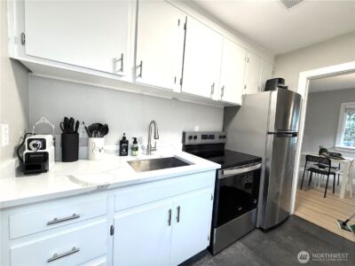 504 107th Street S, Tacoma, WA 98444 - Photo 4
