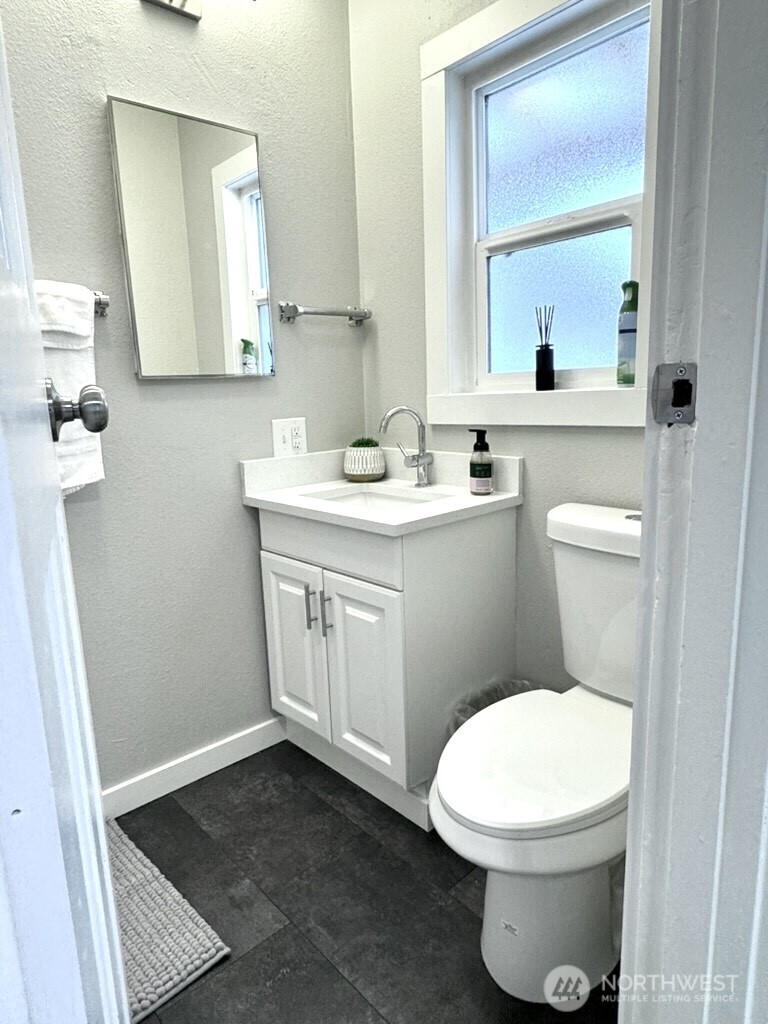 504 107th Street S, Tacoma, WA 98444