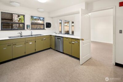 3601 NE 123rd Street , Seattle, WA 98125 - Photo 10