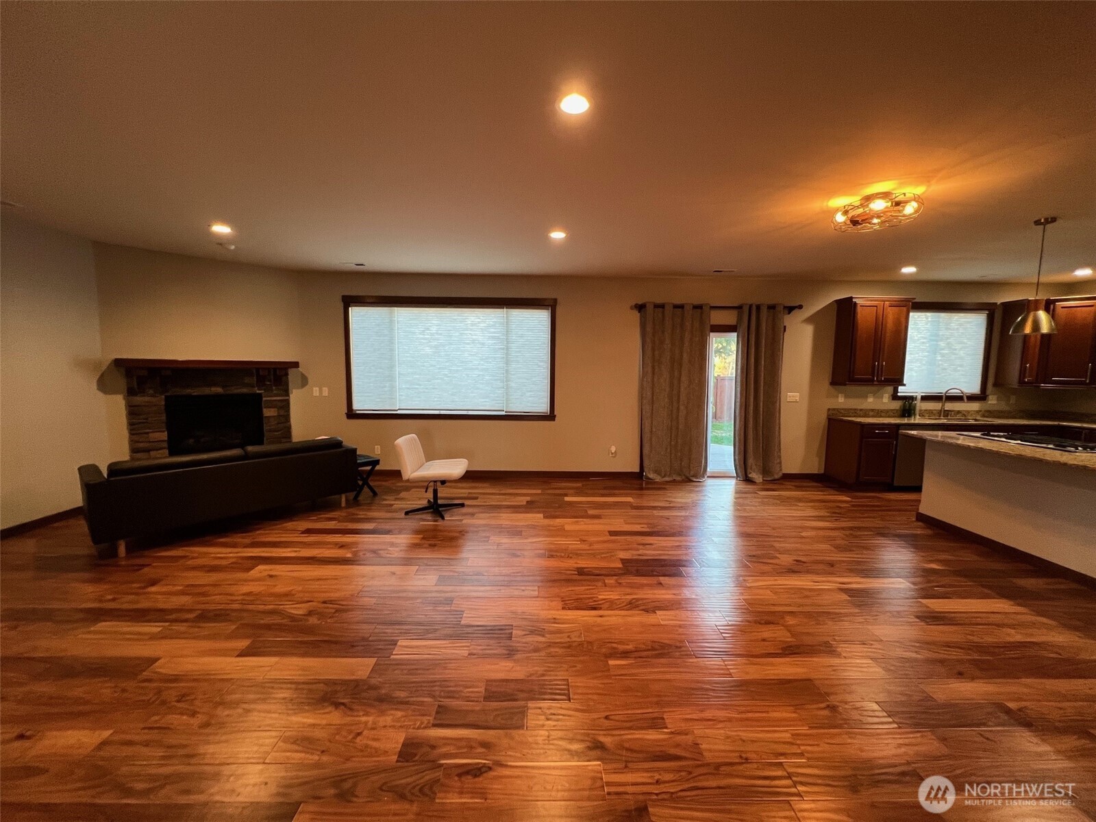 8715 185th Street Ct E, Puyallup, WA 98375