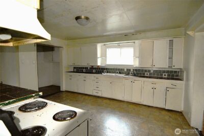 317 W King Street , Aberdeen, WA 98520 - Photo 16