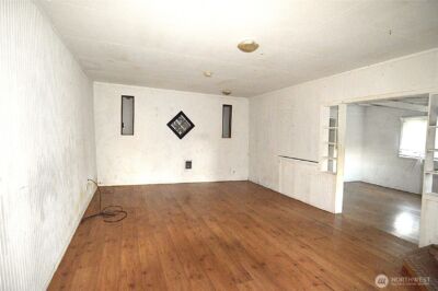 317 W King Street , Aberdeen, WA 98520 - Photo 4