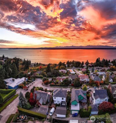 4221 W Armour Street , Seattle, WA 98199