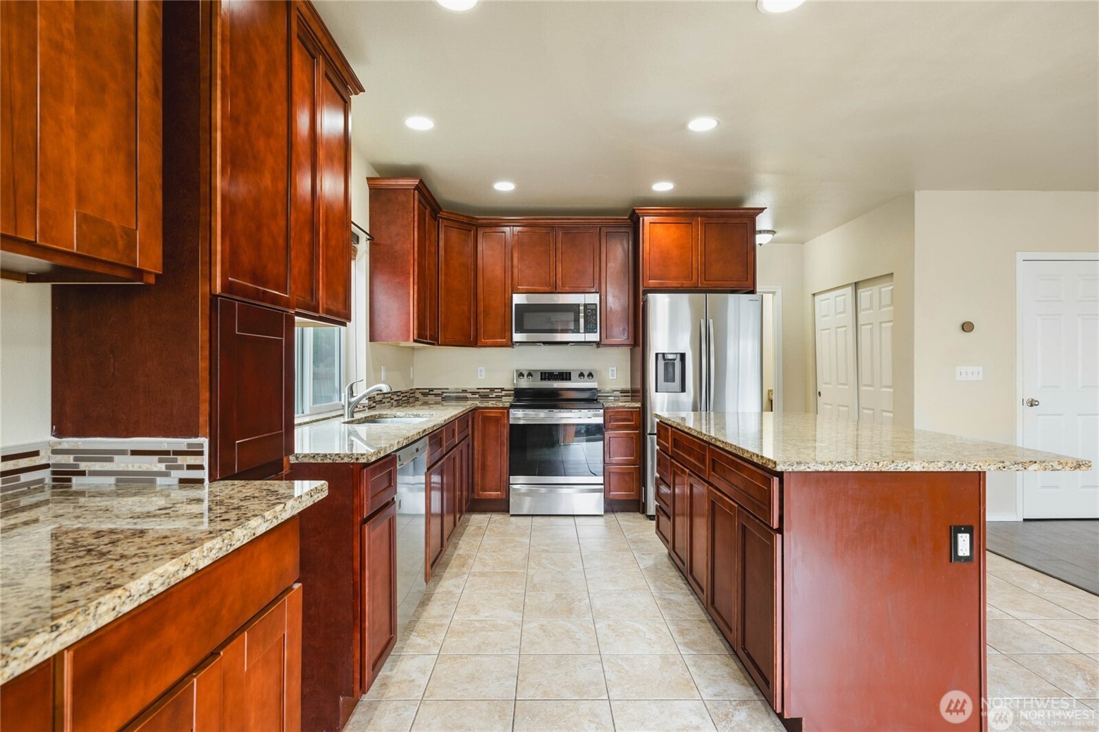 7615 198th Street E, Spanaway, WA 98387