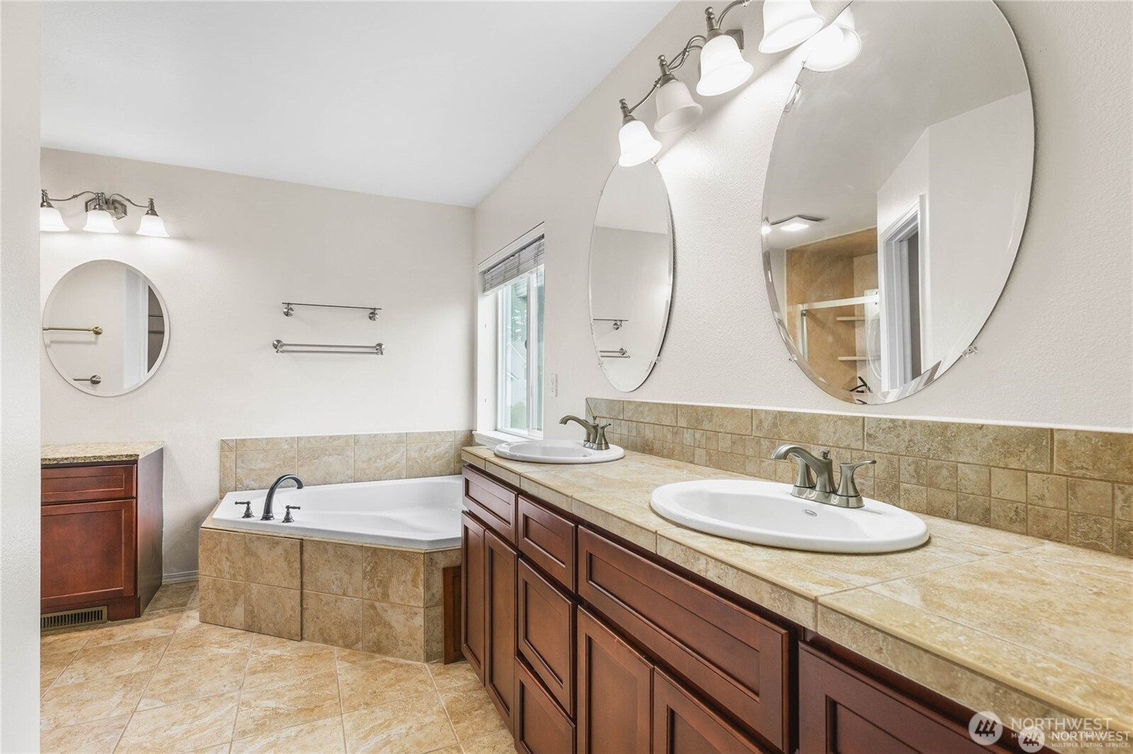 7615 198th Street E, Spanaway, WA 98387