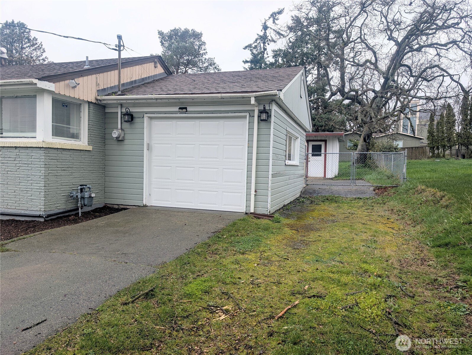 1740 SE 6th Street , Oak Harbor, WA 98277
