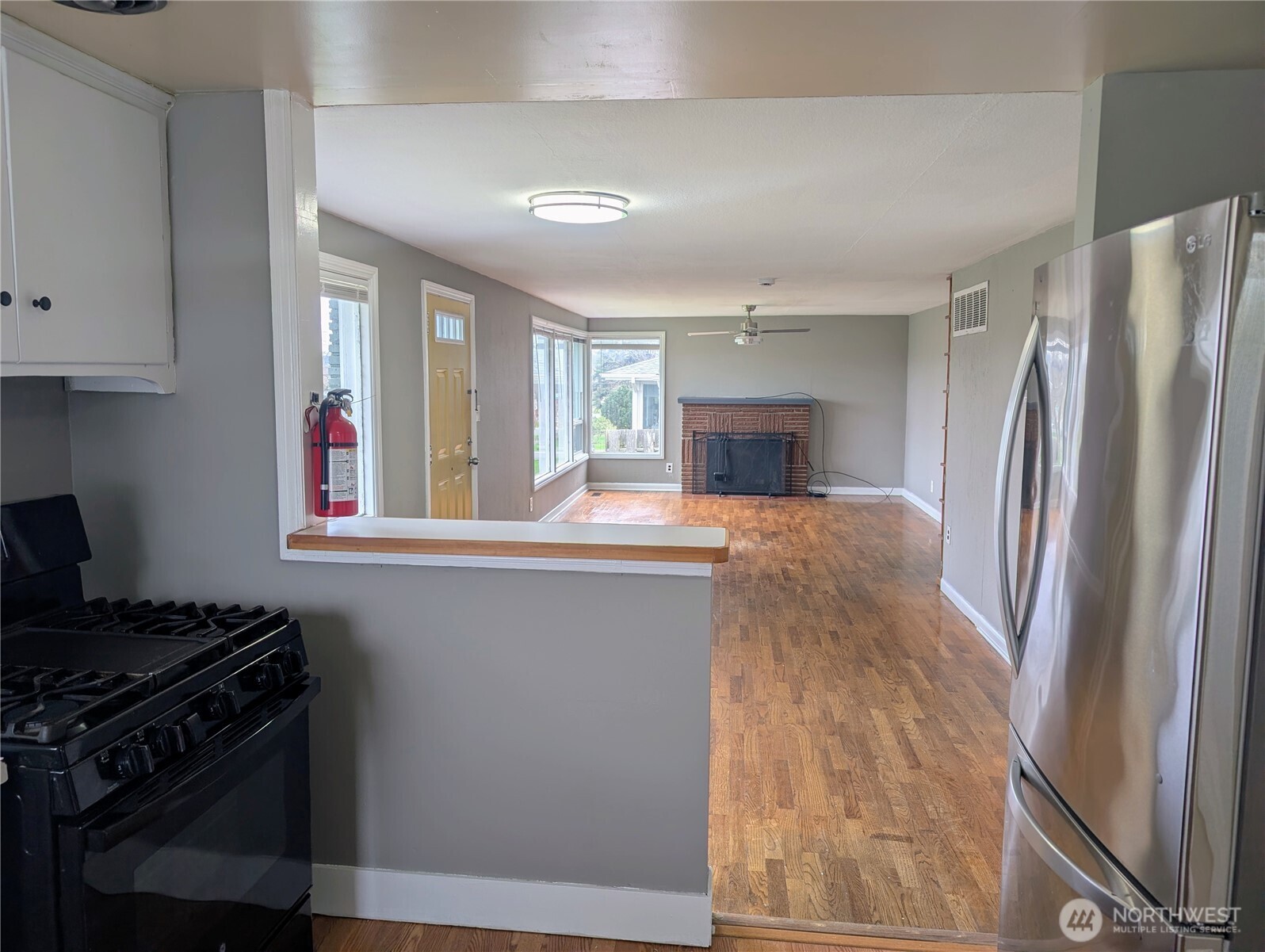 1740 SE 6th Street , Oak Harbor, WA 98277