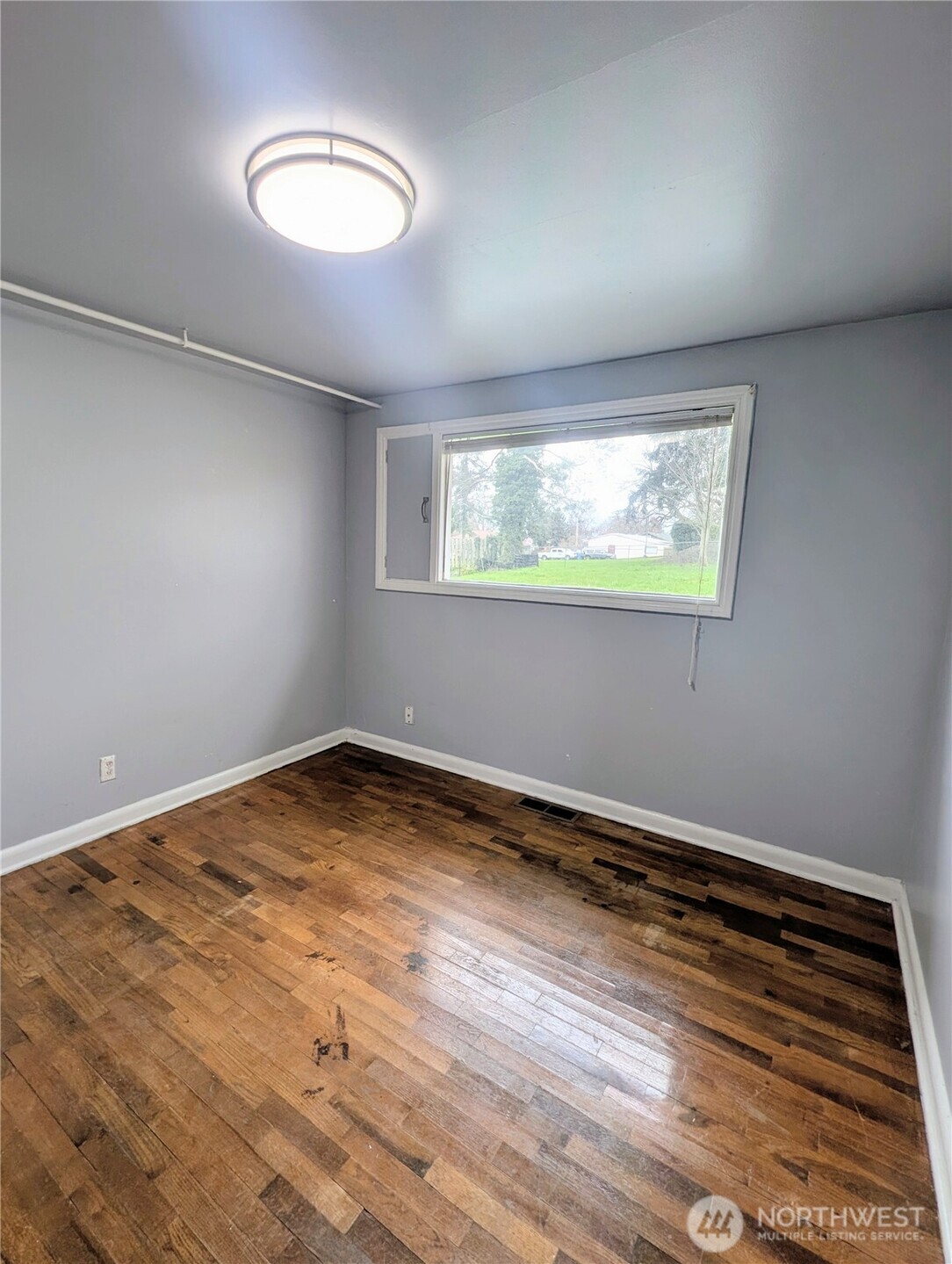 1740 SE 6th Street , Oak Harbor, WA 98277