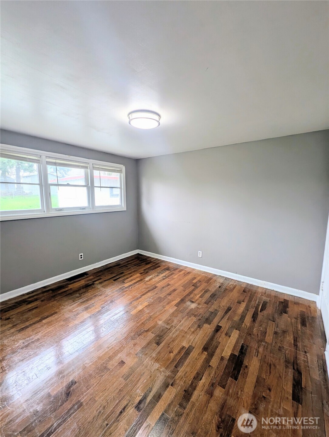 1740 SE 6th Street , Oak Harbor, WA 98277