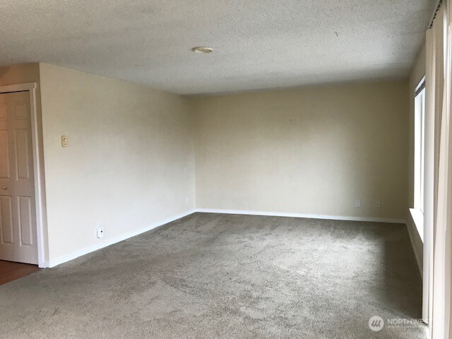 9719 Danwood Lane NW #3, Silverdale, WA 98383