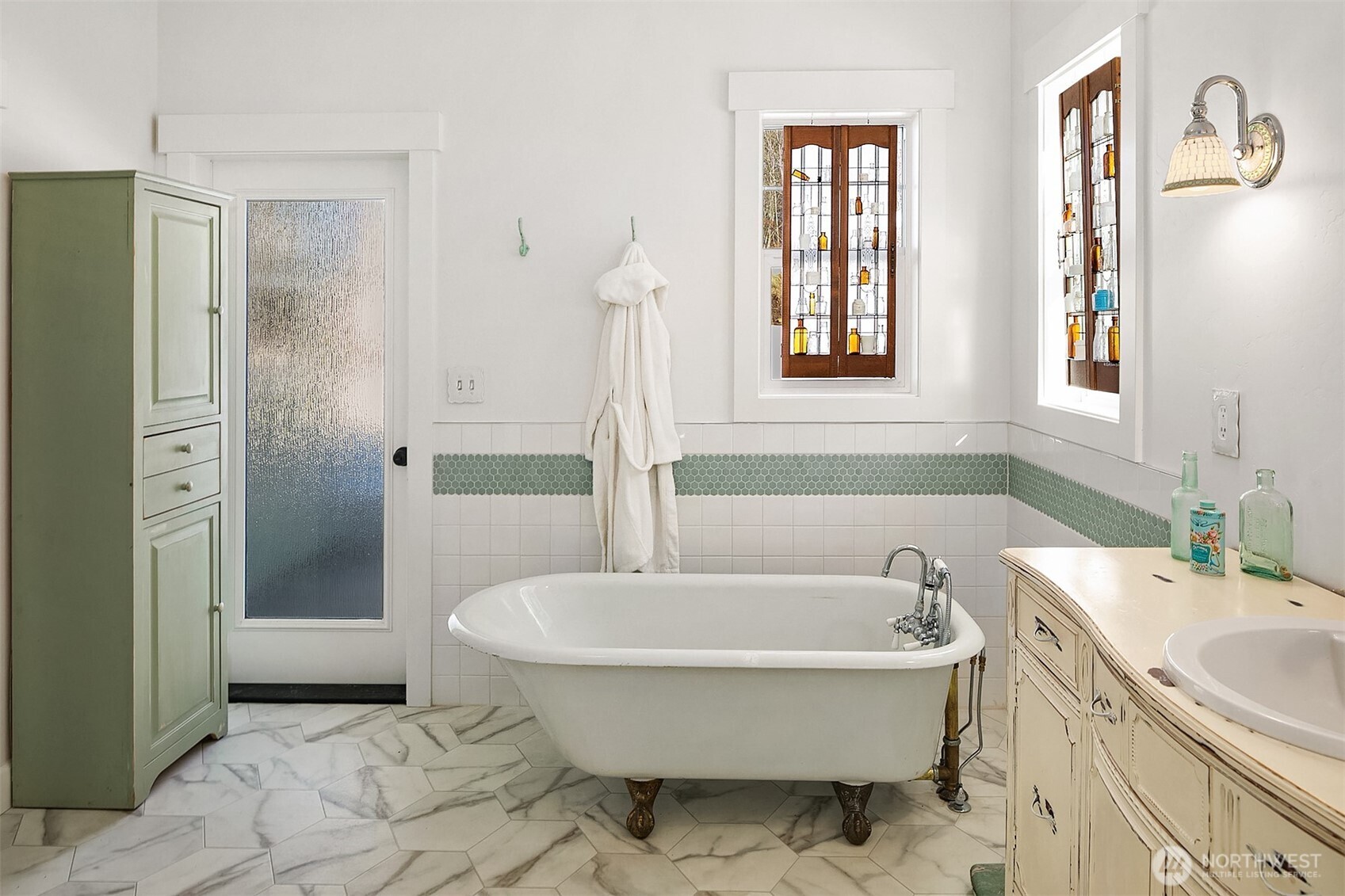 2080 Bettas Road , Cle Elum, WA 98922