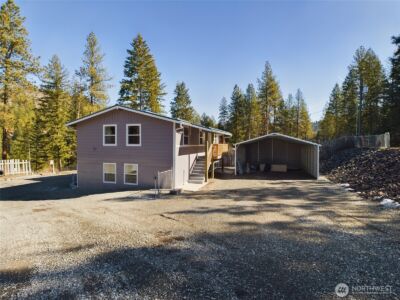 9 Pine Grove Street , Republic, WA 99166