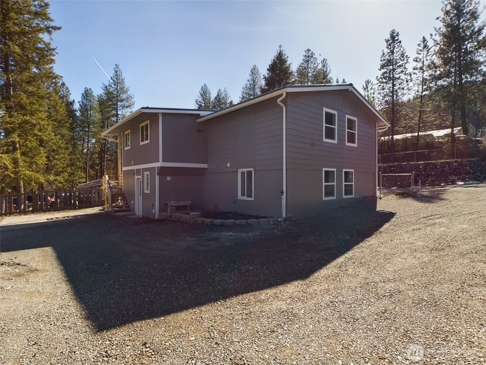 9 Pine Grove Street , Republic, WA 99166