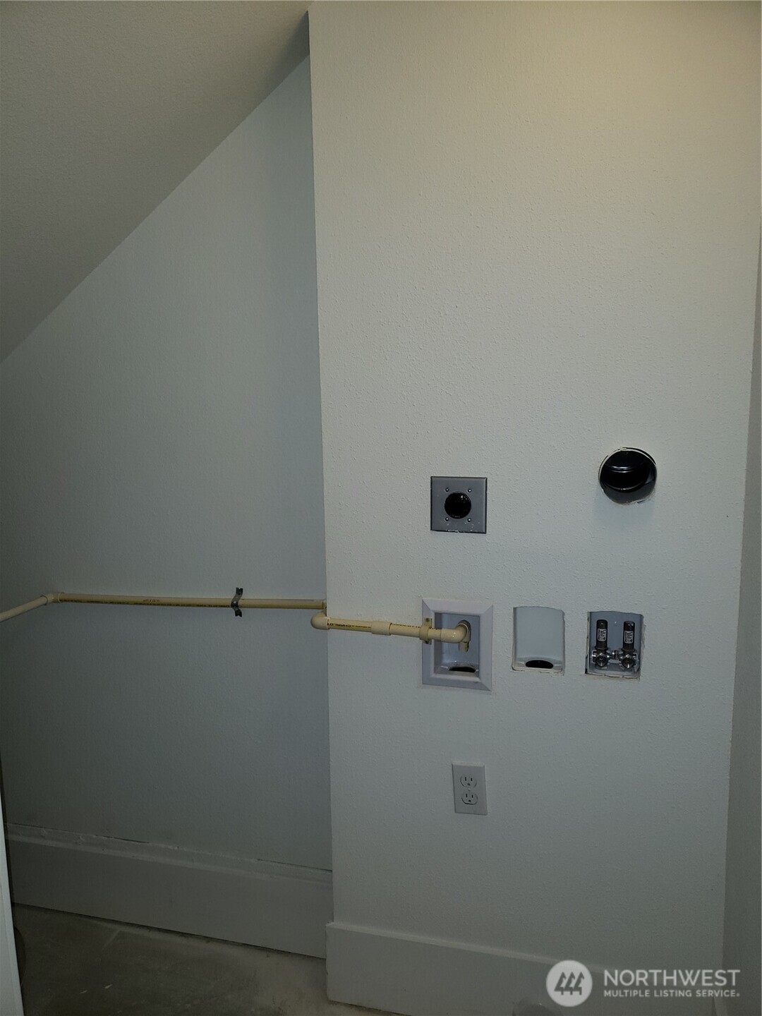 8706 S 42nd Avenue , Seattle, WA 98118