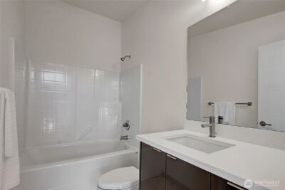 8706 S 42nd Avenue , Seattle, WA 98118 - Photo 9