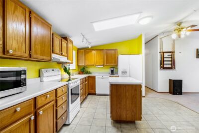3431 Firouzi Drive NE, Moses Lake, WA 98837 - Photo 9