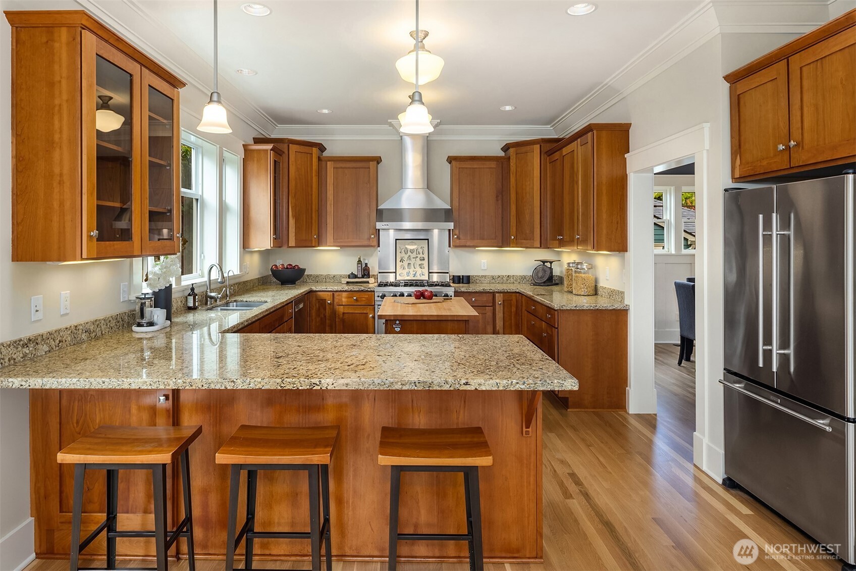 5113 47th Avenue NE, Seattle, WA 98105