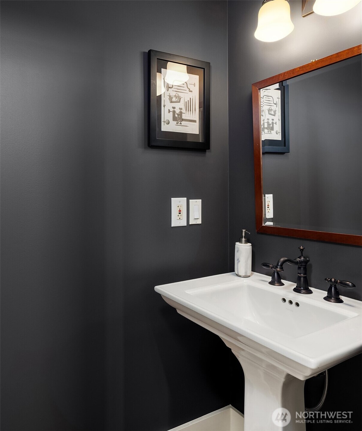 5113 47th Avenue NE, Seattle, WA 98105