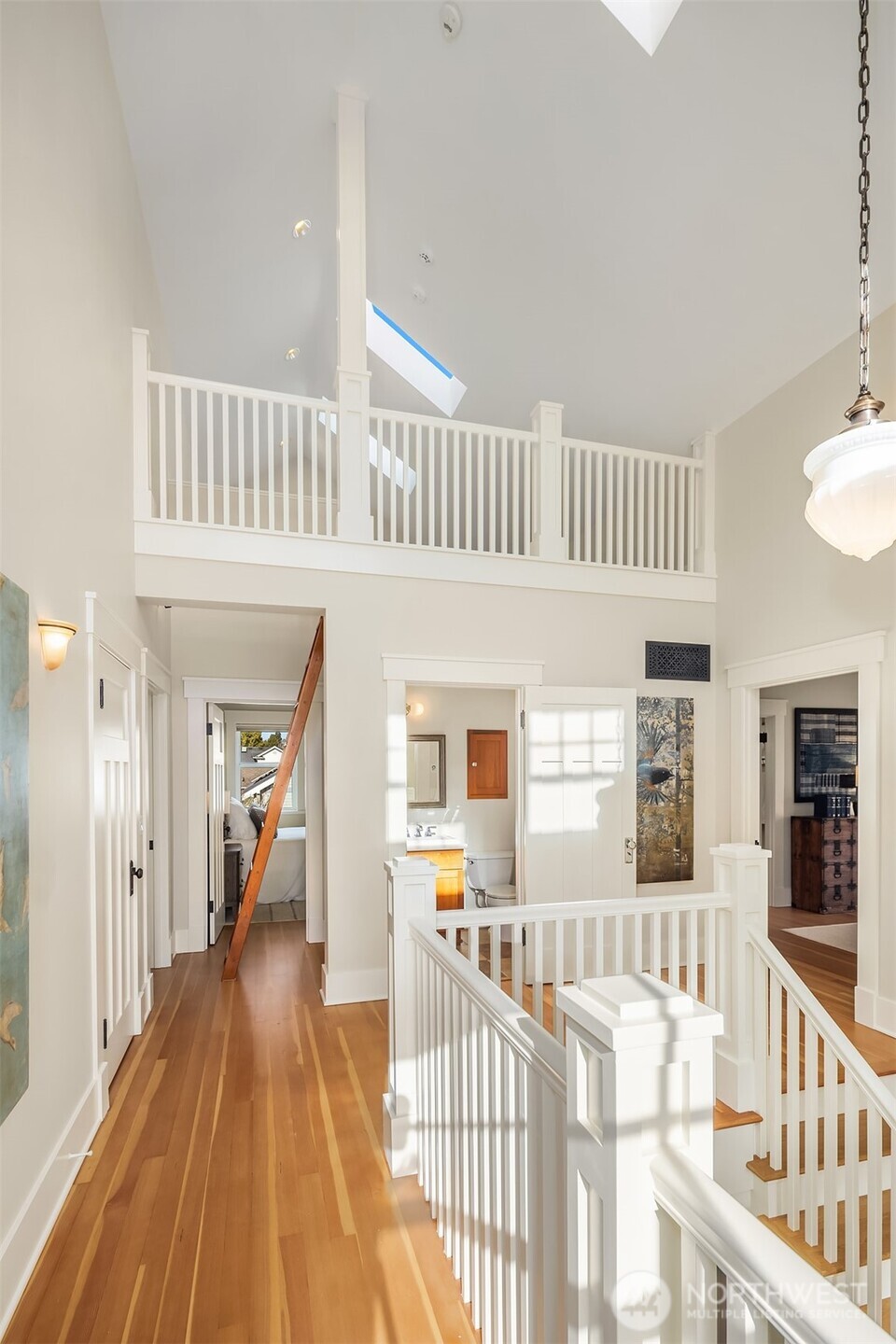 5113 47th Avenue NE, Seattle, WA 98105