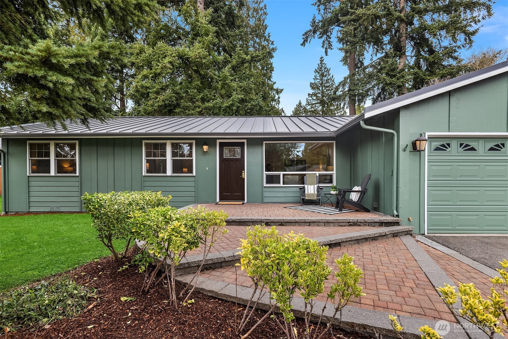 16708 NE 91st Place , Redmond, WA 98052-3706