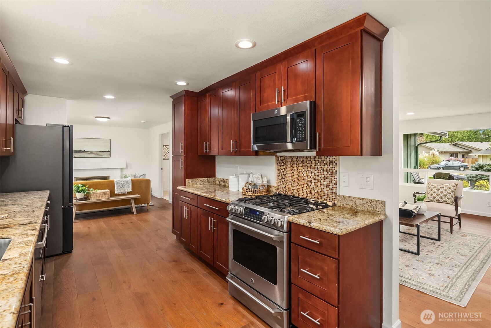 16708 NE 91st Place , Redmond, WA 98052-3706