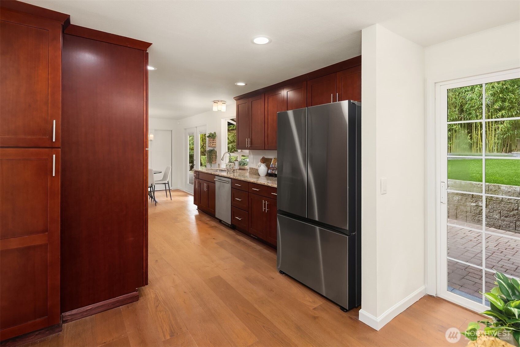 16708 NE 91st Place , Redmond, WA 98052-3706