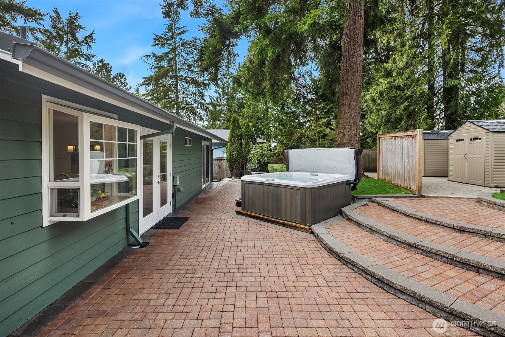 16708 NE 91st Place , Redmond, WA 98052-3706