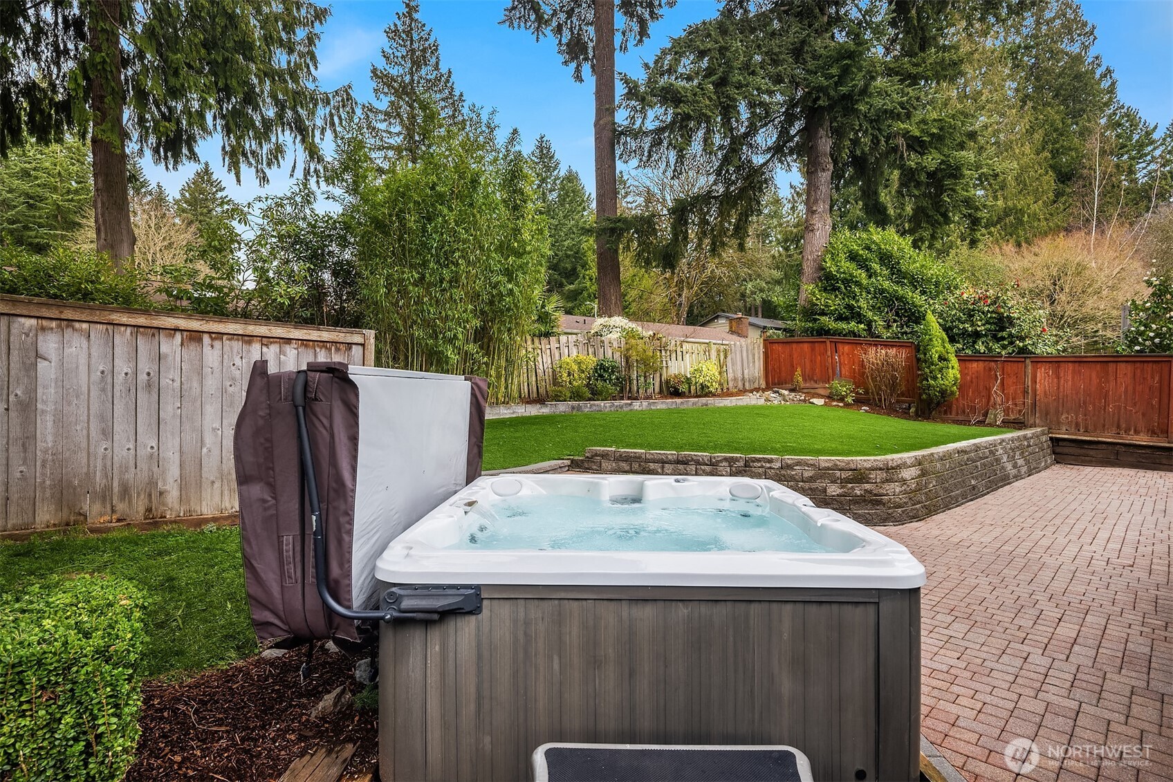 16708 NE 91st Place , Redmond, WA 98052-3706