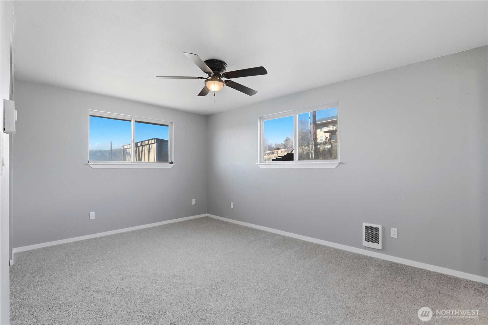 342 Sole Road , Selah, WA 98942