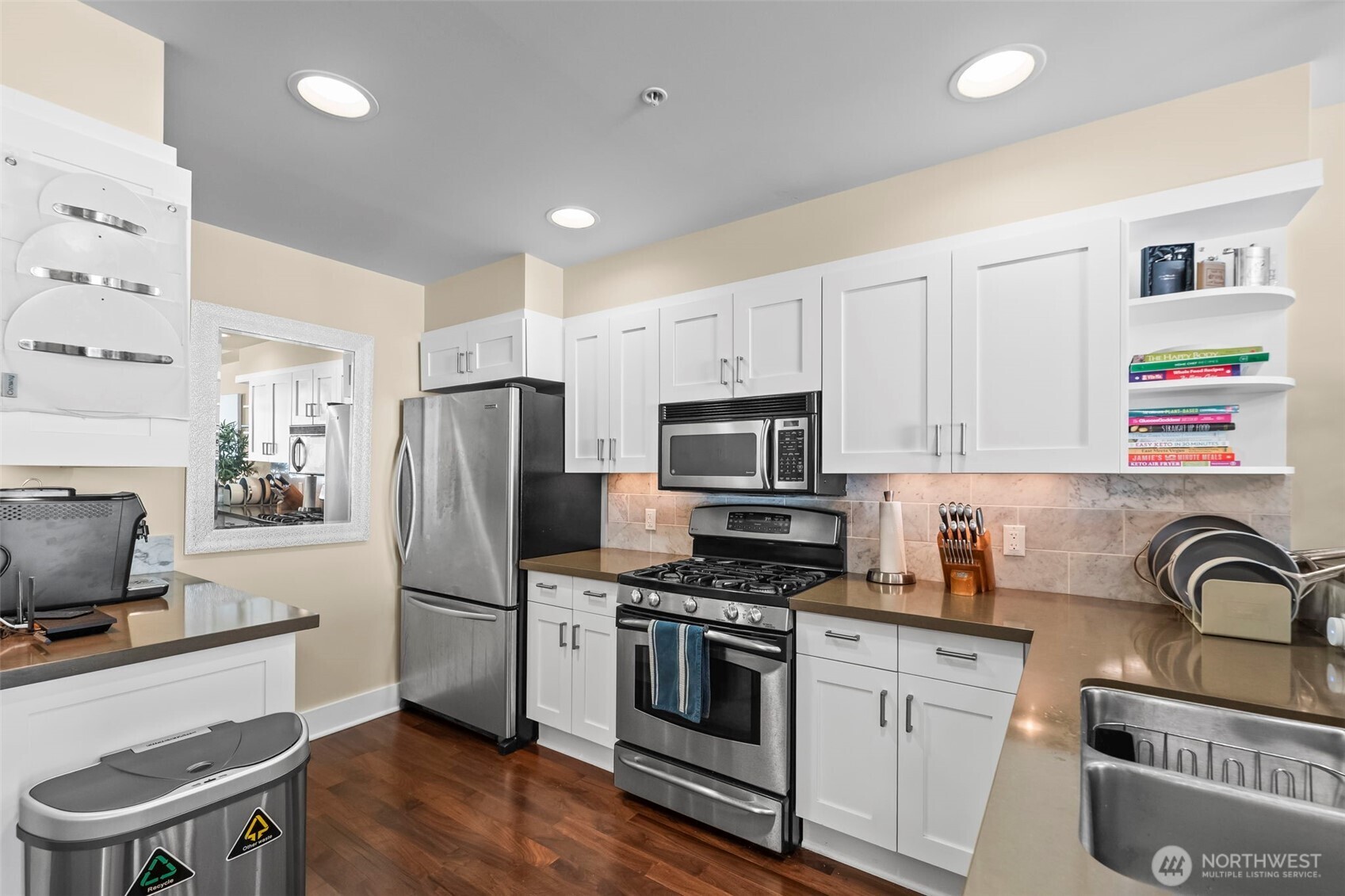 320 Washington Avenue #408, Bremerton, WA 98337