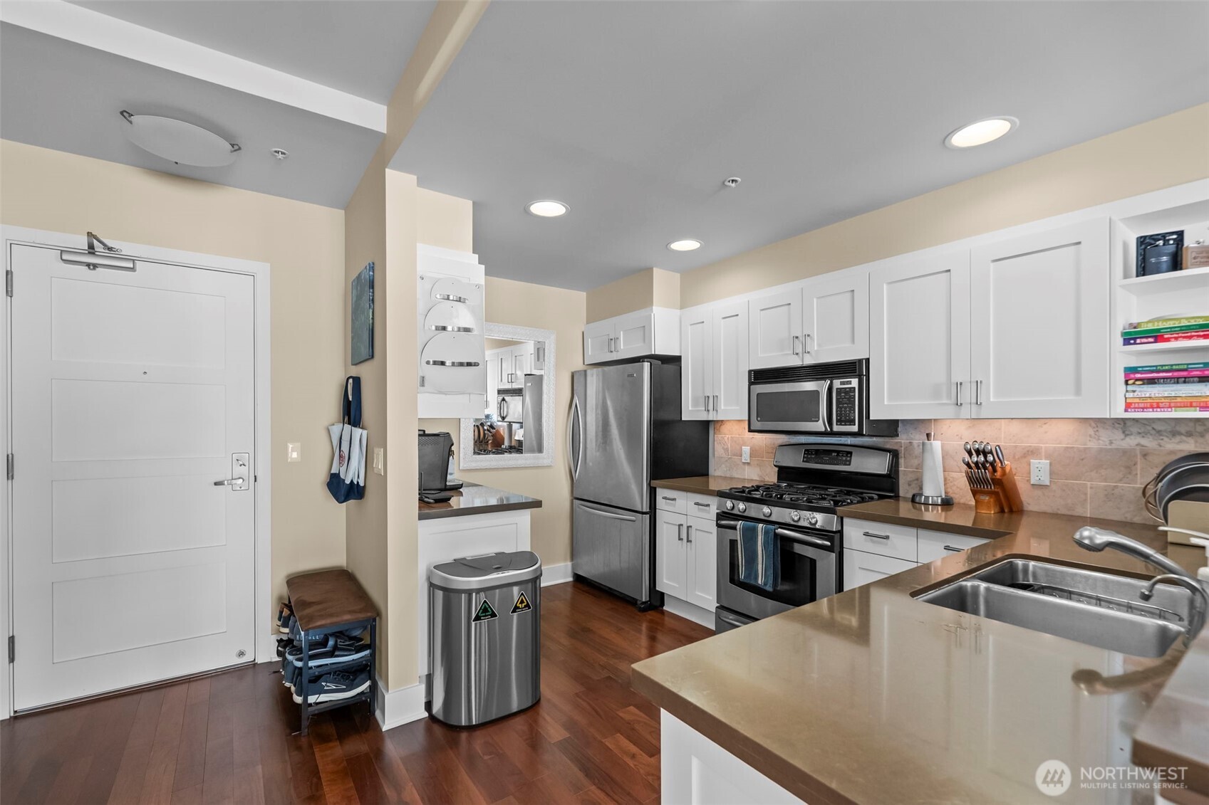 320 Washington Avenue #408, Bremerton, WA 98337