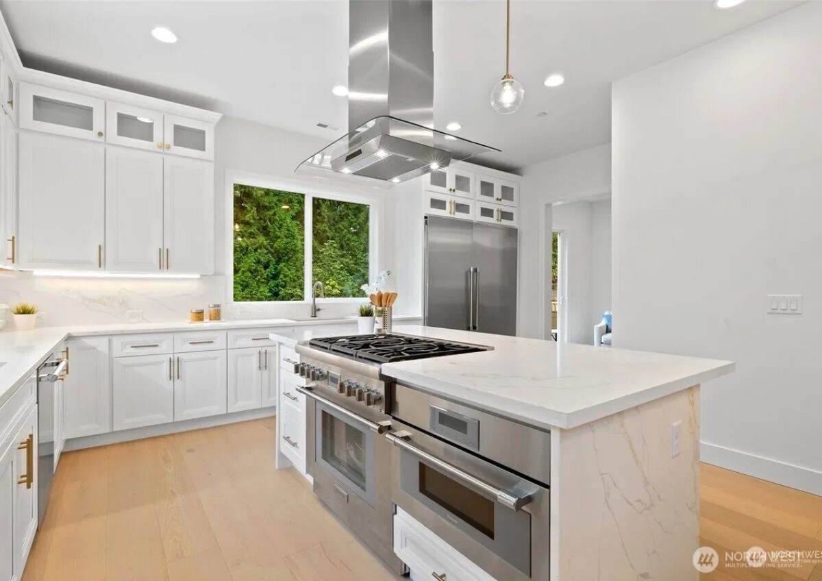 15410 NE 103rd Way , Redmond, WA 98052