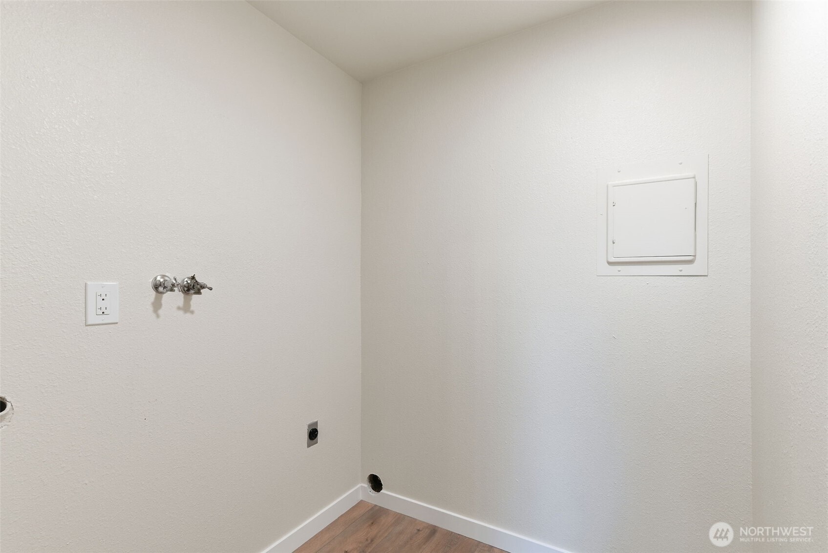 7320 N Skyview Lane #M303, Tacoma, WA 98406-8515