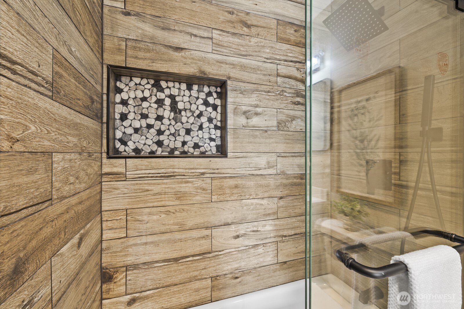 13201 Linden Avenue N #306A, Seattle, WA 98133