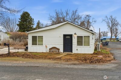 306 E 5th Avenue , Warden, WA 98857 - Photo 1