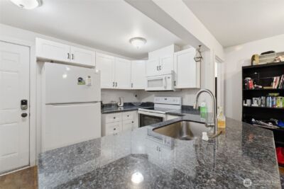 306 E 5th Avenue , Warden, WA 98857 - Photo 6