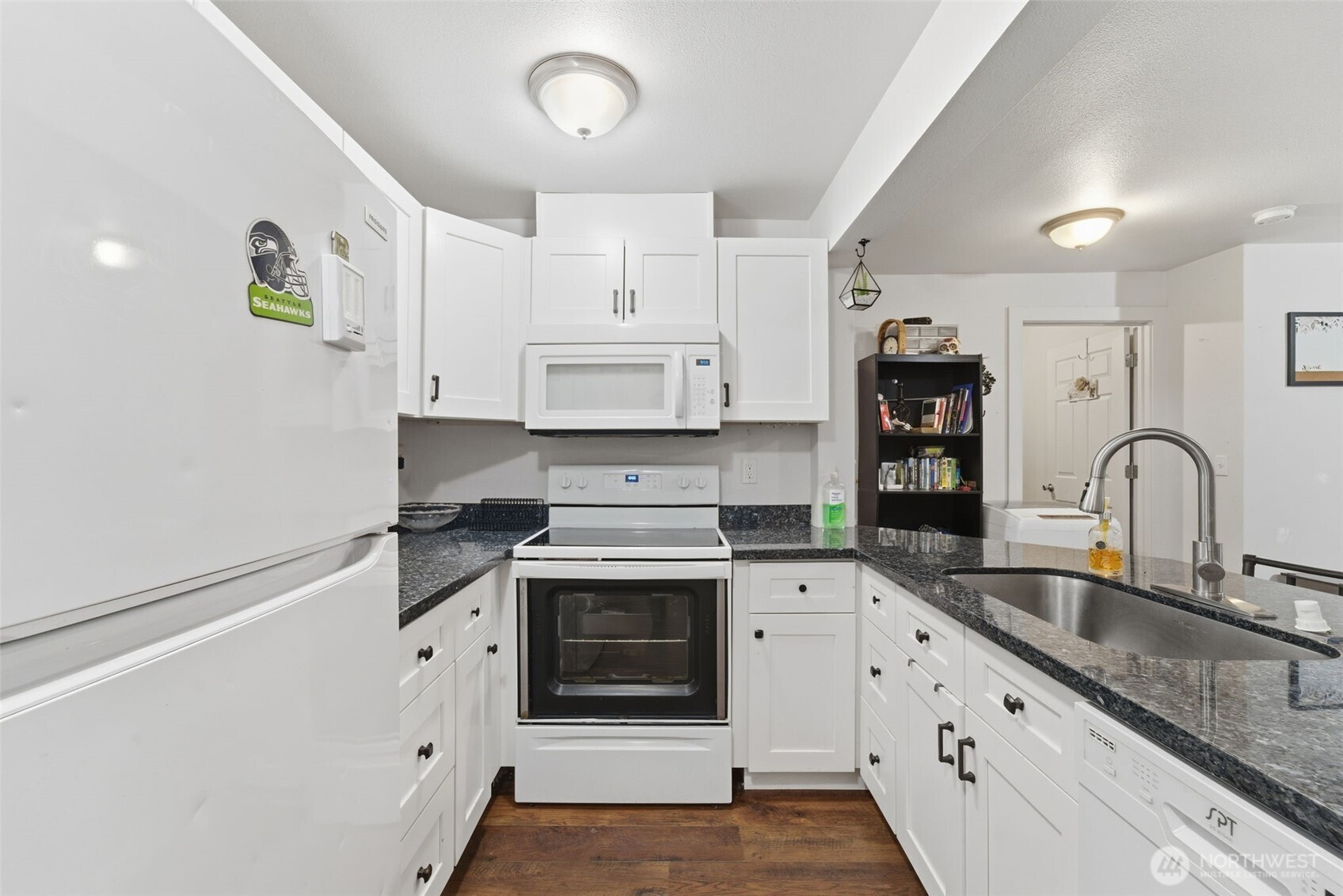 306 E 5th Avenue , Warden, WA 98857