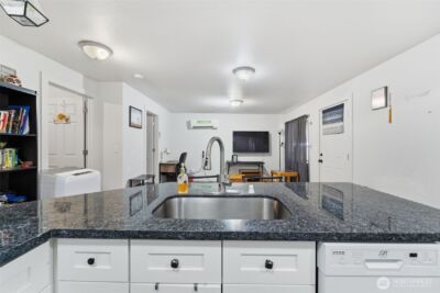 306 E 5th Avenue , Warden, WA 98857 - Photo 8