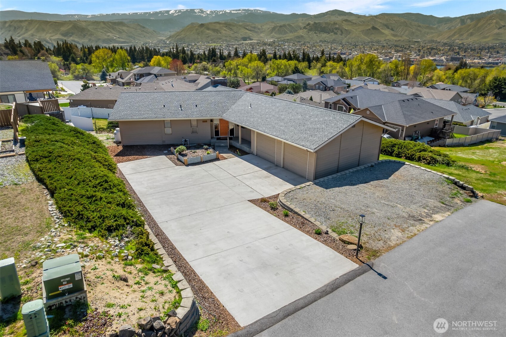 570 Bengal Lane , East Wenatchee, WA 98802