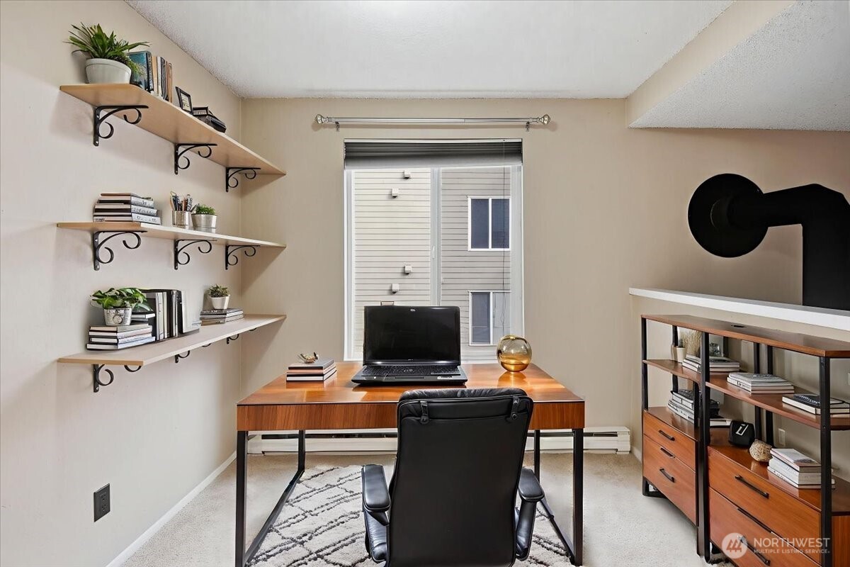 18102 15th Avenue NE #B210, Shoreline, WA 98155